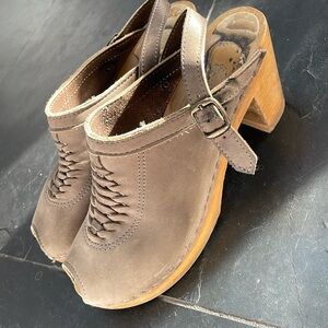 No. 6 high heel clogs size 41, grey